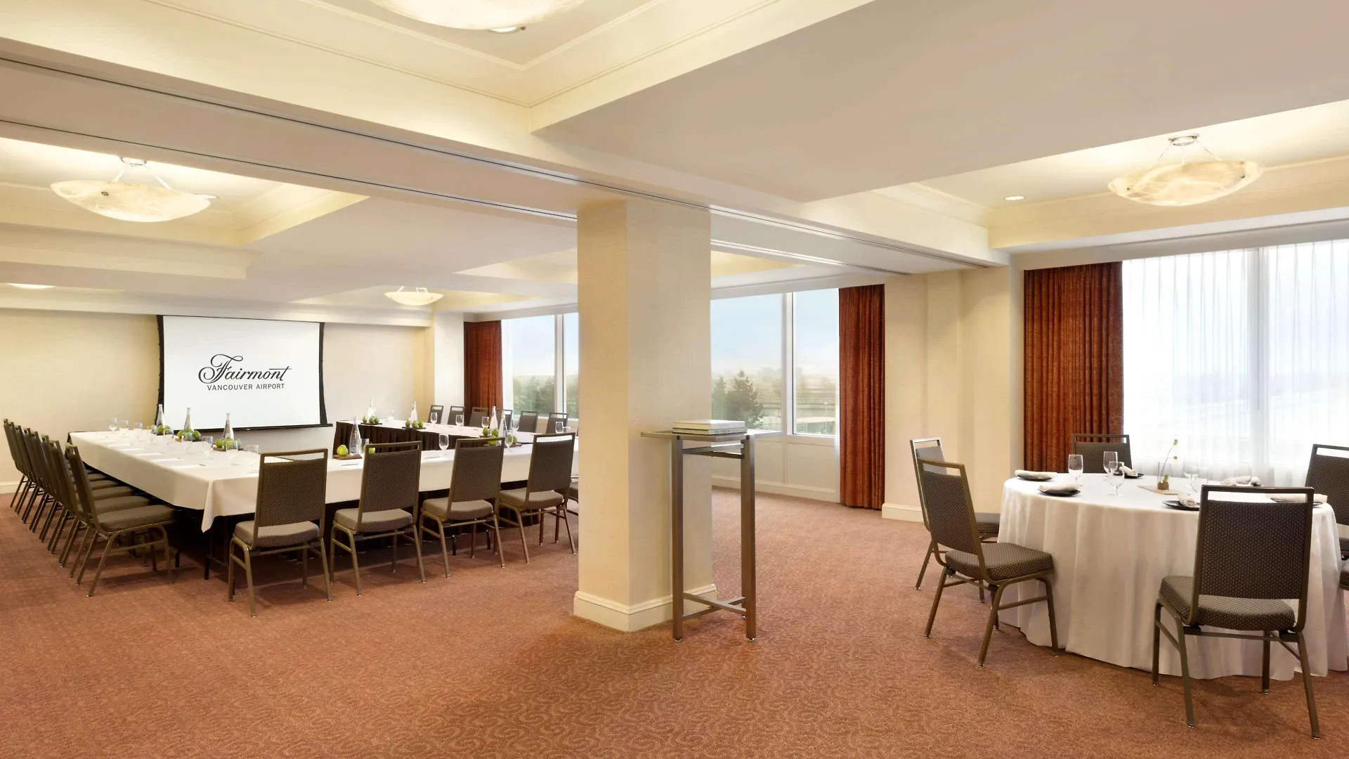 Fairmont Vancouver Airport In-Terminal Hotel Richmond