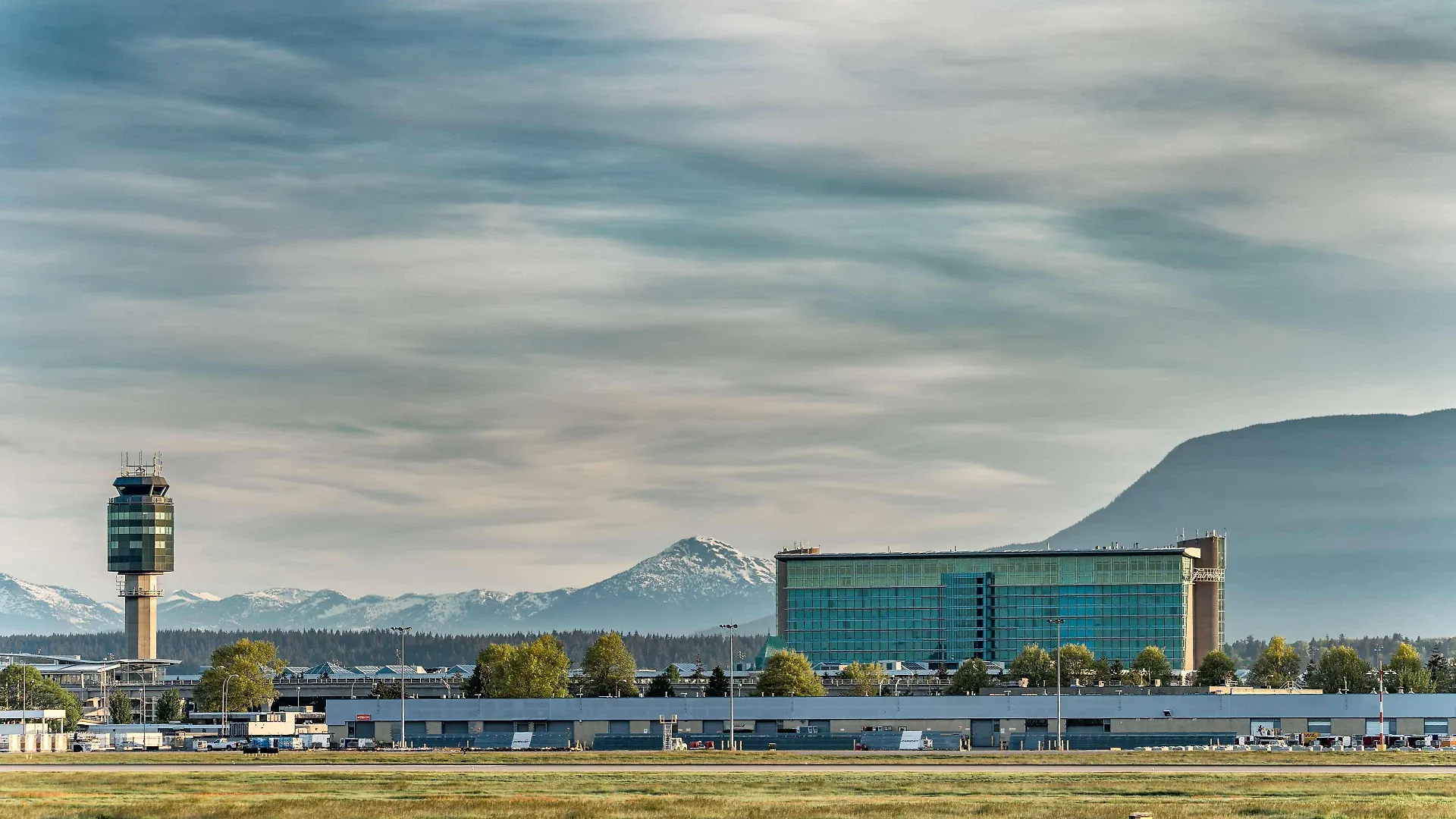 Fairmont Vancouver Airport In-Terminal Hotel Richmond