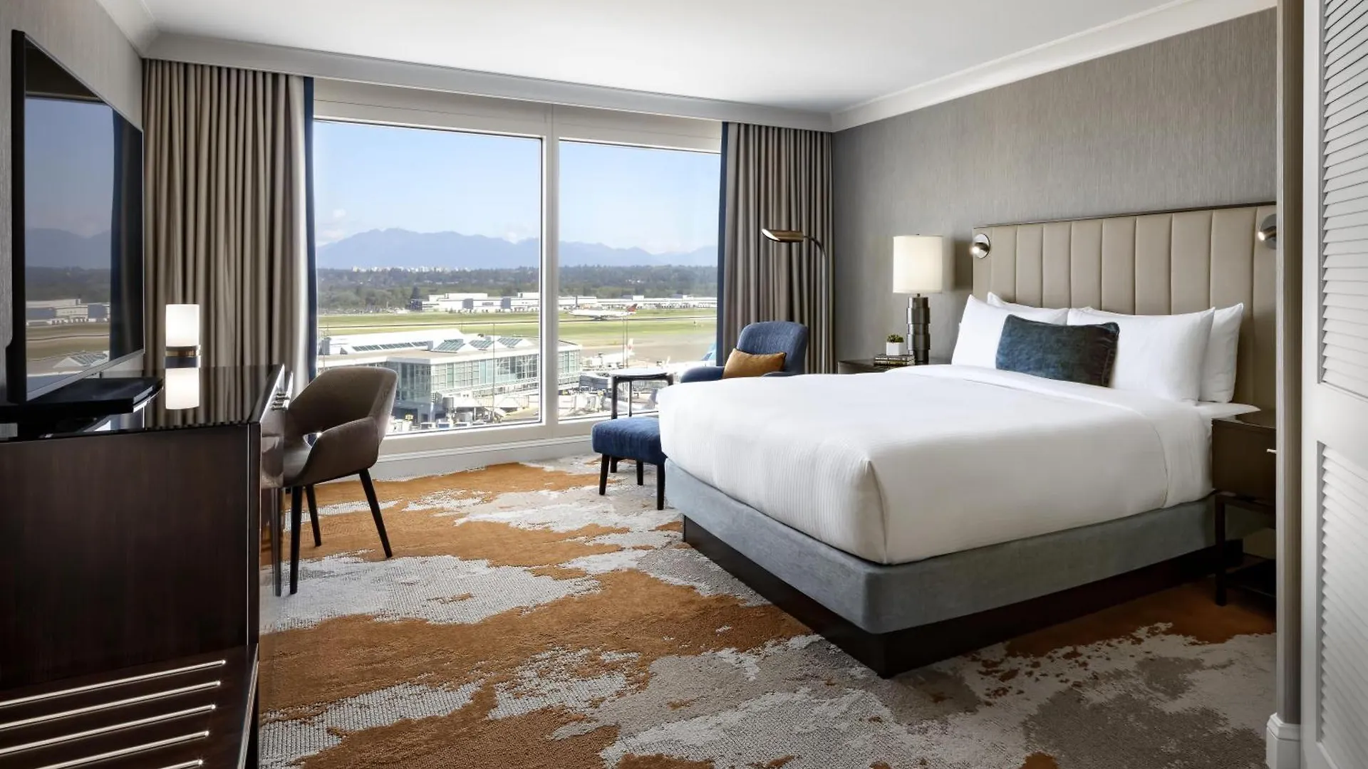 Fairmont Vancouver Airport In-Terminal Hotel Richmond