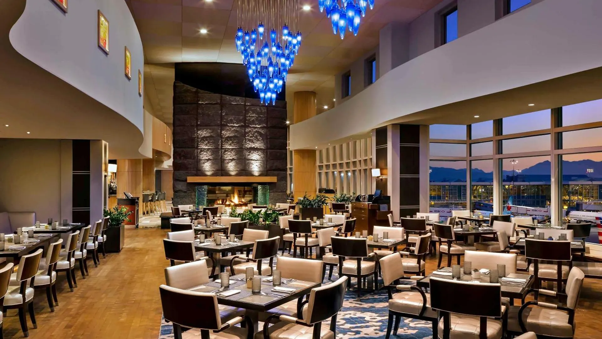 *****  Fairmont Vancouver Airport In-Terminal Hotel Richmond Canada