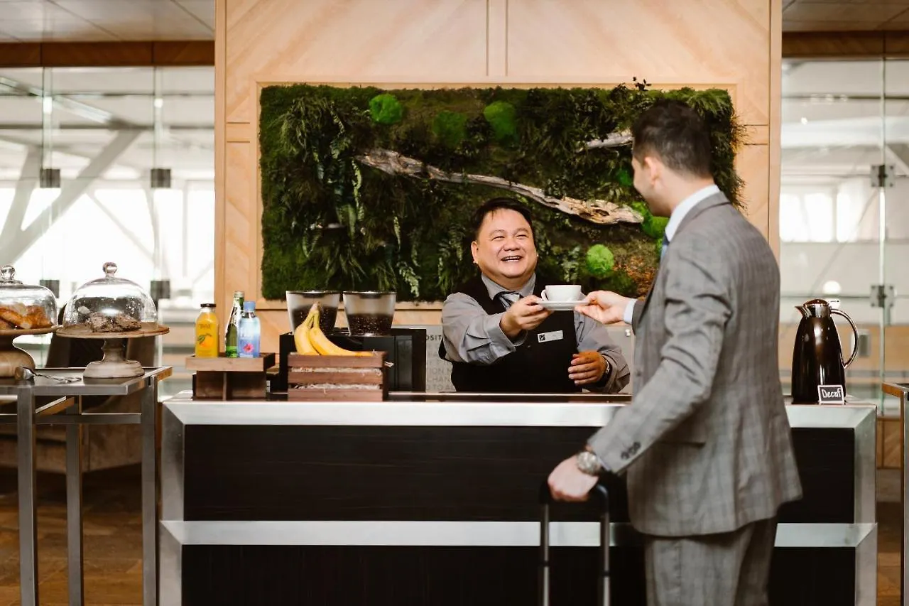 Fairmont Vancouver Airport In-Terminal Hotel Richmond